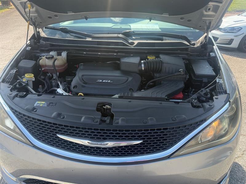 Chrysler Pacifica Touring-L 2017