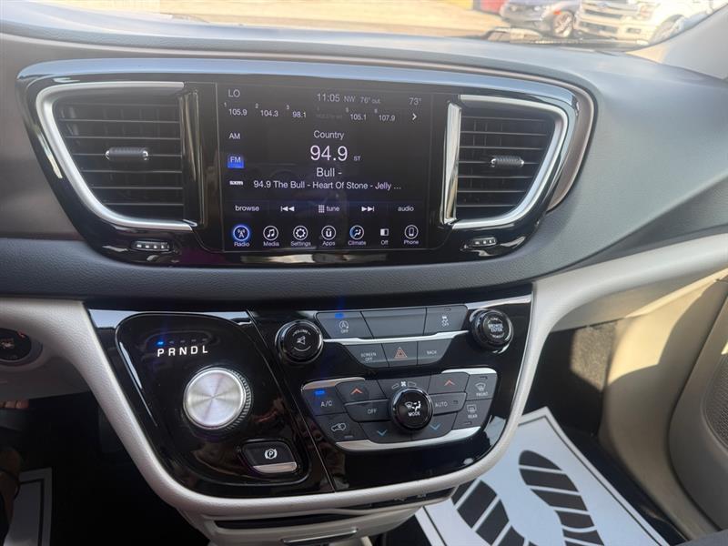 Chrysler Pacifica Touring-L 2017