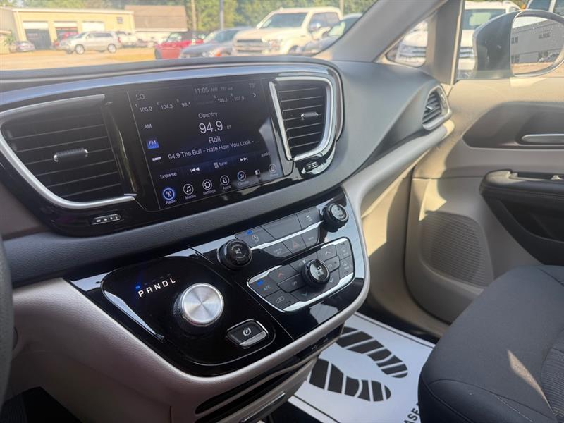 Chrysler Pacifica Touring-L 2017