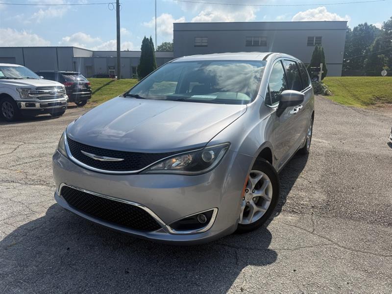 Chrysler Pacifica Touring-L 2017