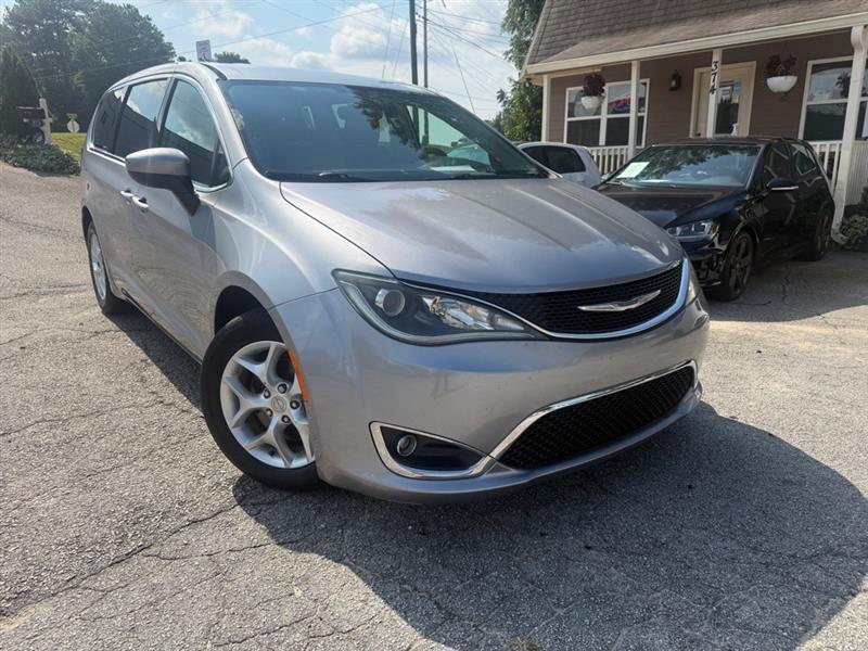 Chrysler Pacifica Touring-L 2017
