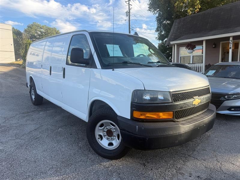 Chevrolet Express photo 33