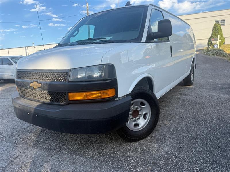 Chevrolet Express photo 39
