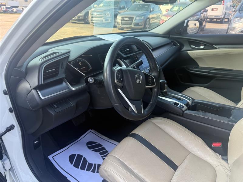 Honda Civic photo 10