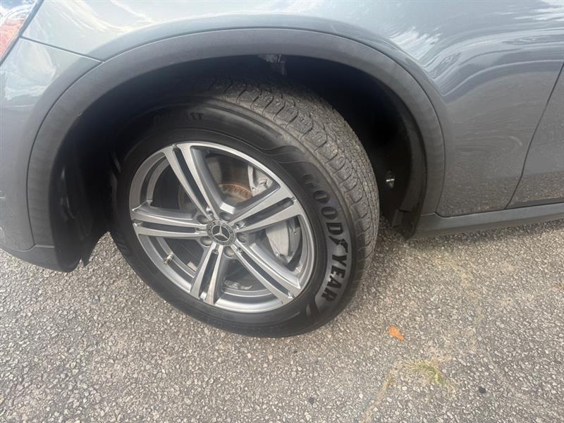 Mercedes-Benz GLC-Class photo 14