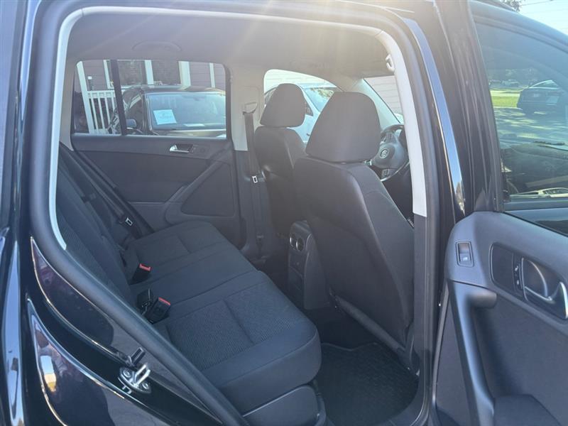 Volkswagen Tiguan photo 11