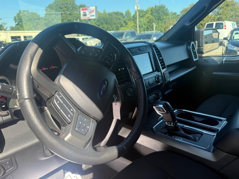 Ford F-150 photo 14