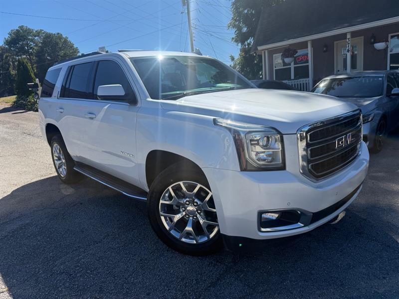 GMC Yukon photo 2