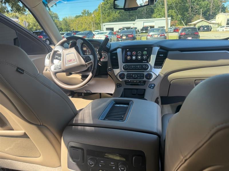 GMC Yukon photo 14