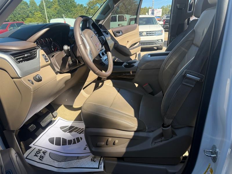GMC Yukon photo 20