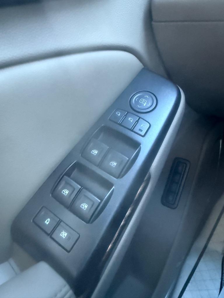 GMC Yukon photo 40