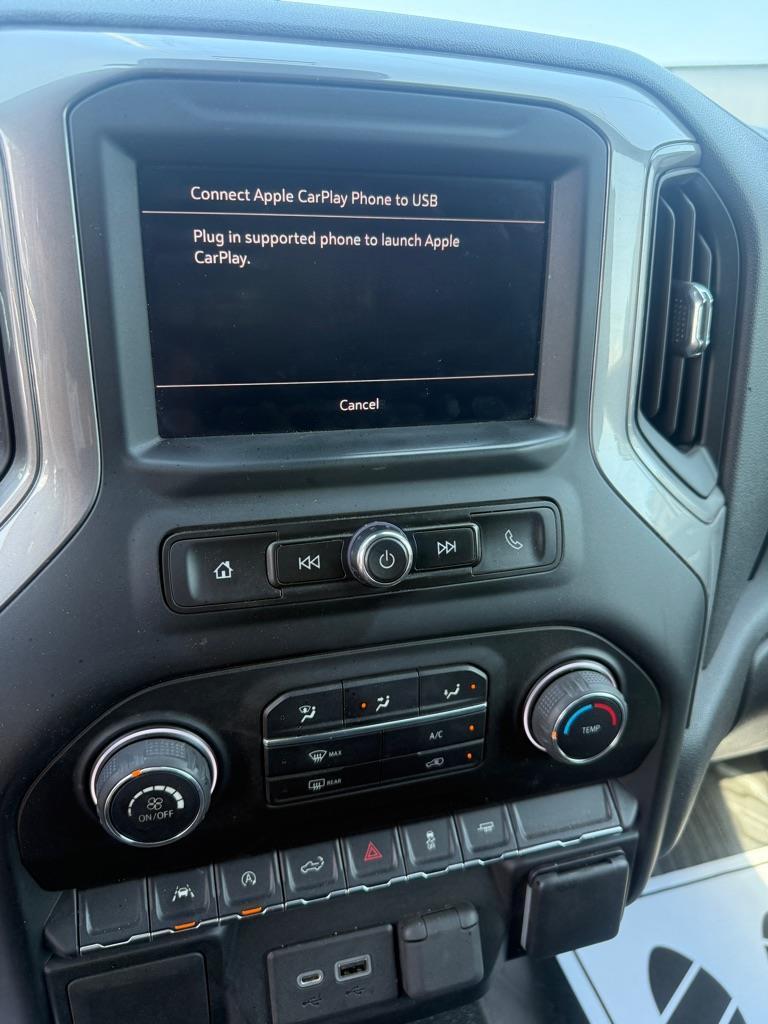 Chevrolet Silverado photo 20