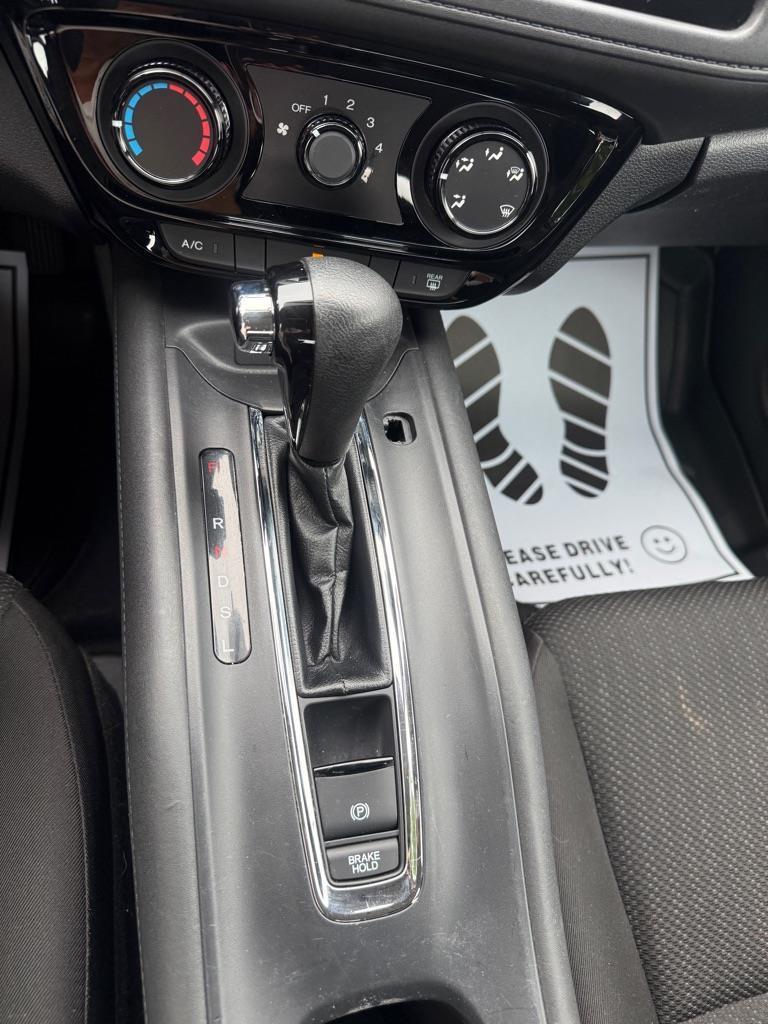 Honda HR-V photo 16