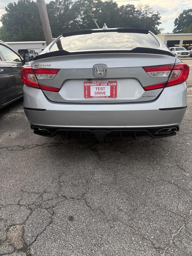 Honda Accord photo 5