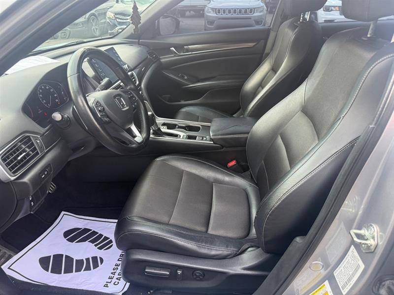 Honda Accord photo 17