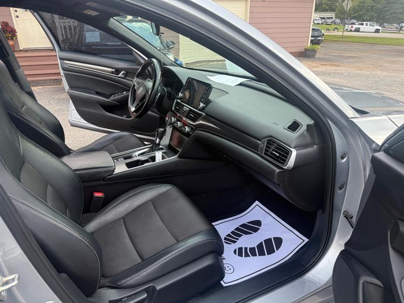 Honda Accord photo 18