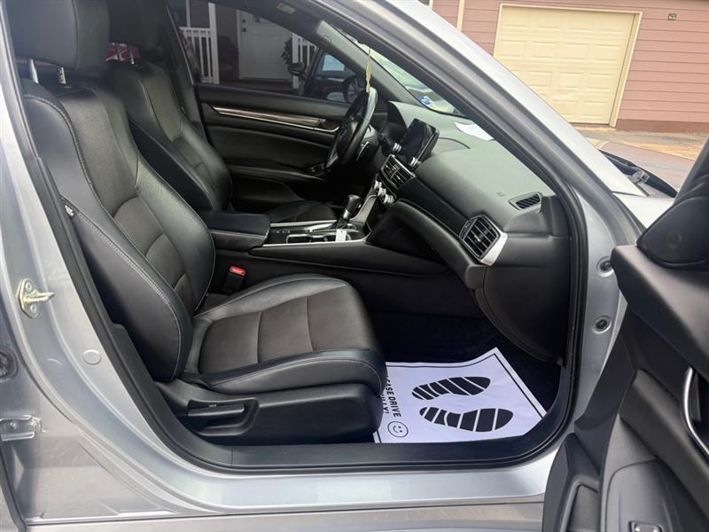 Honda Accord photo 20