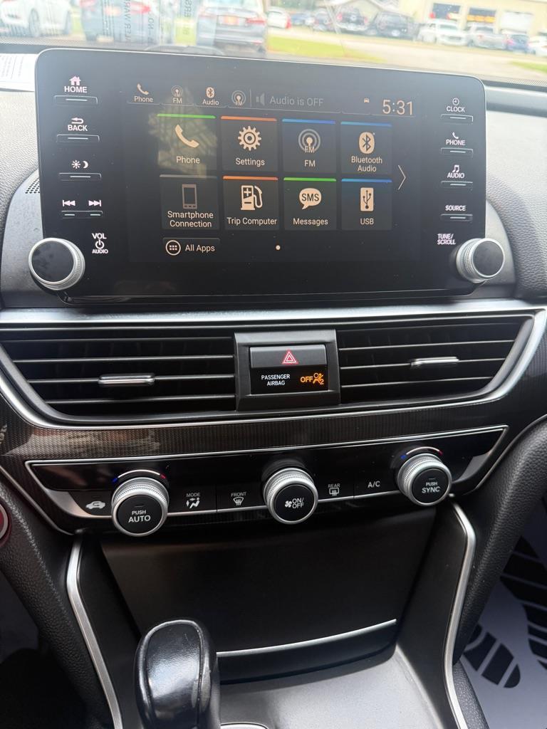 Honda Accord photo 22