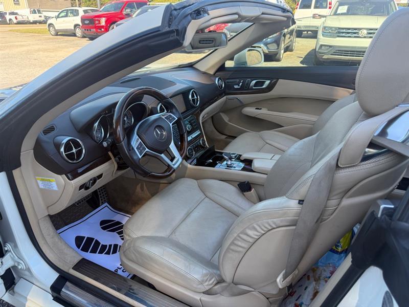 Mercedes-Benz SL-Class SL550R 2013