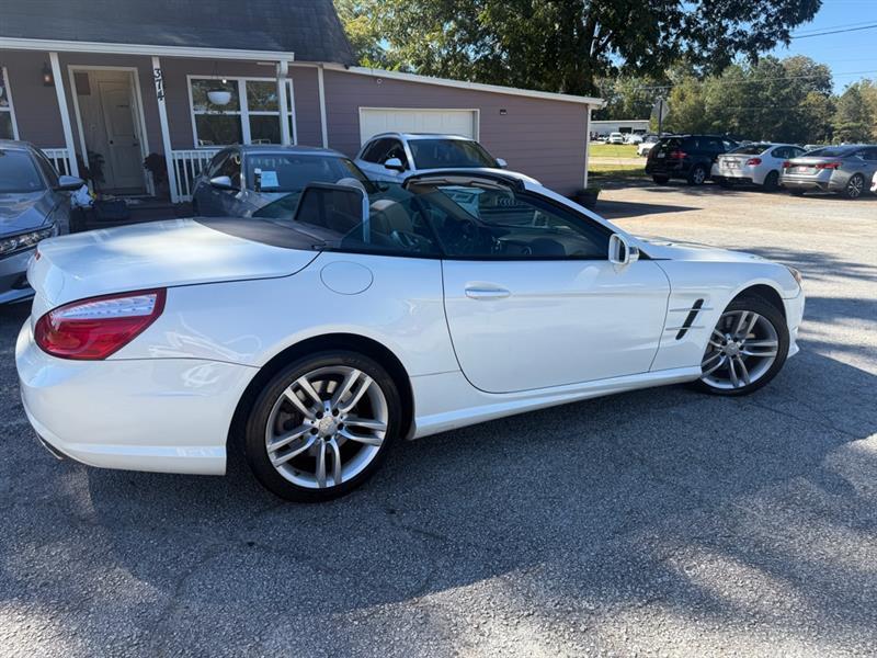 Mercedes-Benz SL-Class SL550R 2013