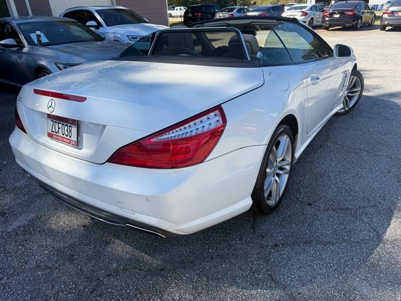 Mercedes-Benz SL-Class SL550R 2013