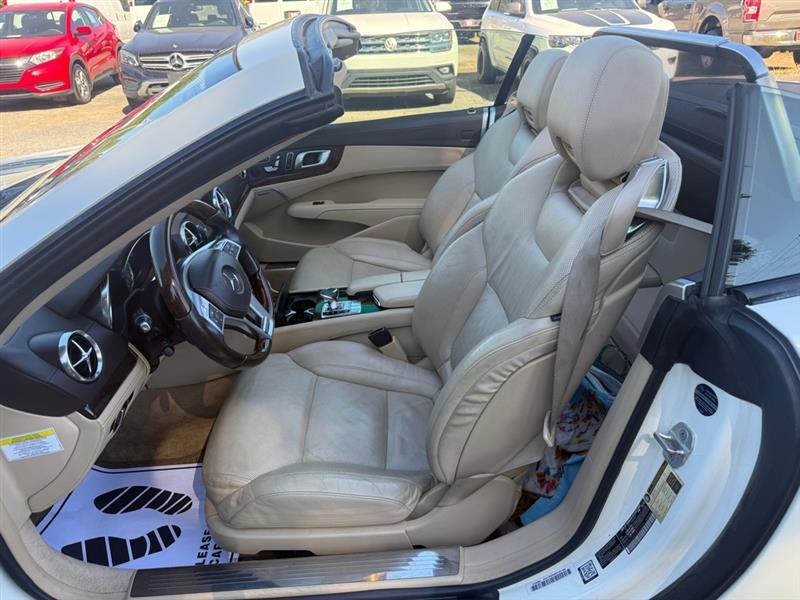 Mercedes-Benz SL-Class SL550R 2013