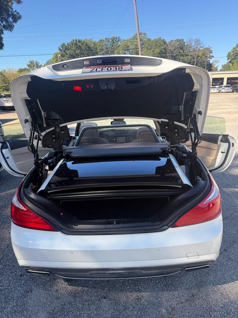 Mercedes-Benz SL-Class SL550R 2013