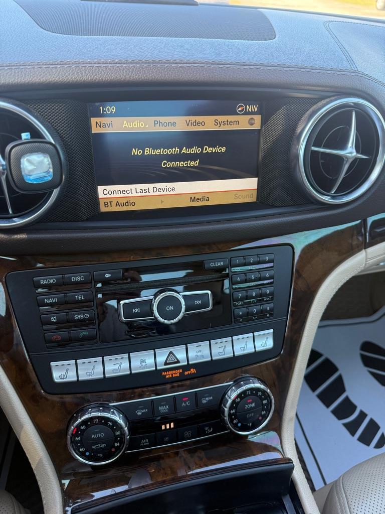 Mercedes-Benz SL-Class SL550R 2013