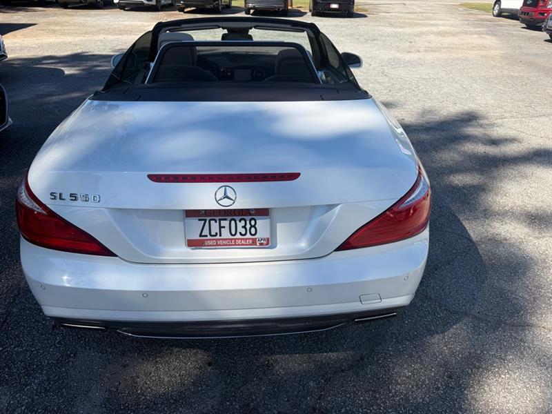 Mercedes-Benz SL-Class SL550R 2013