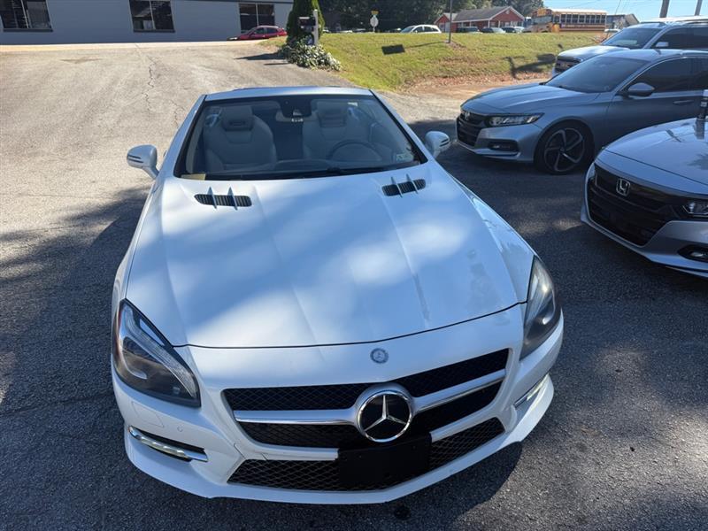 Mercedes-Benz SL-Class SL550R 2013
