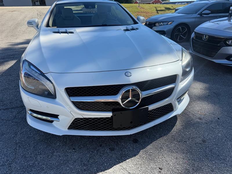 Mercedes-Benz SL-Class SL550R 2013