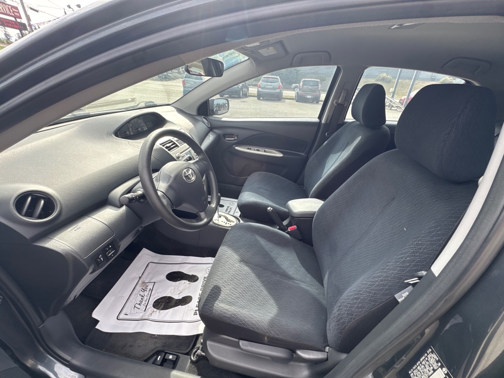 2007 Toyota Yaris S photo 8
