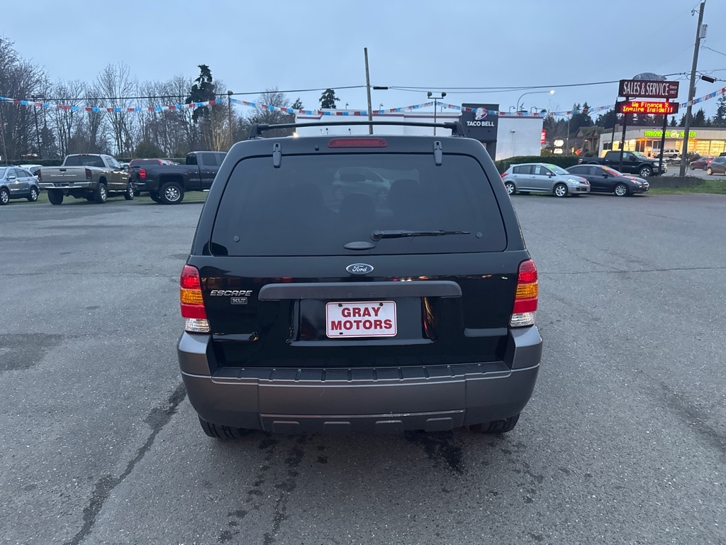 Ford Escape  2005
