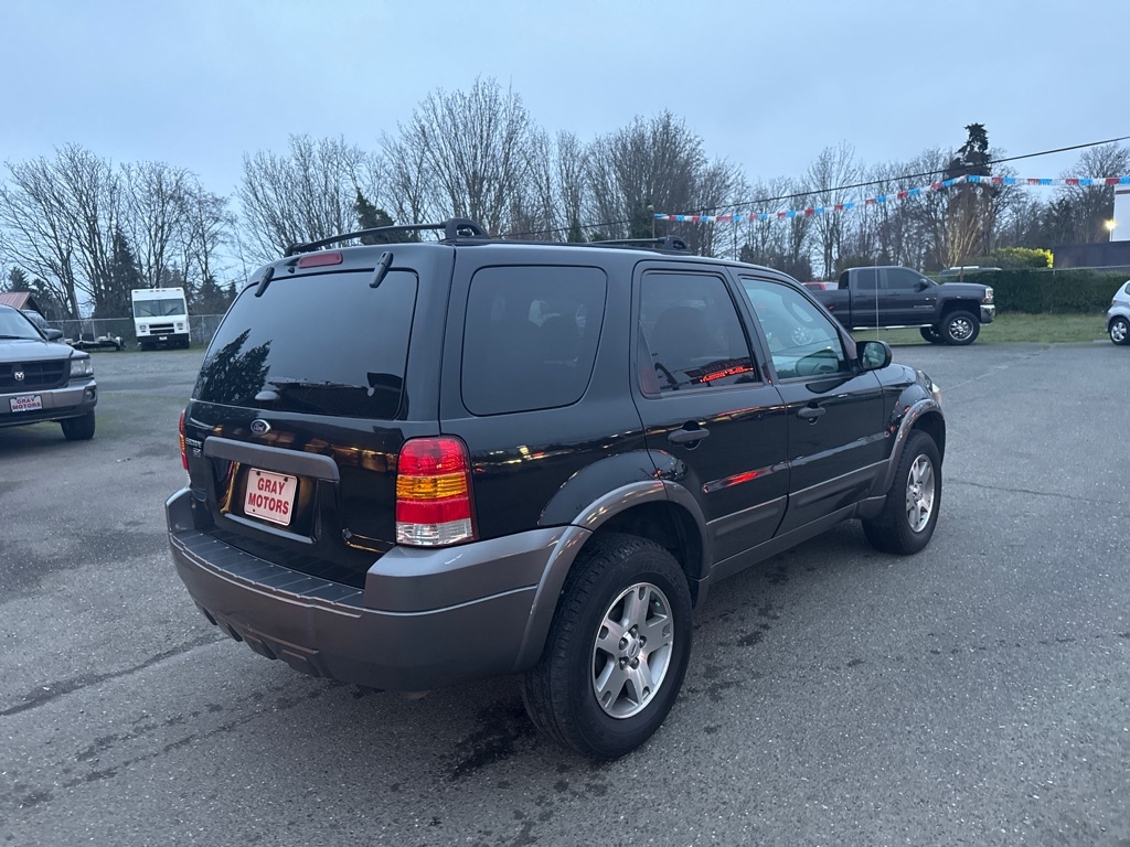 Ford Escape  2005