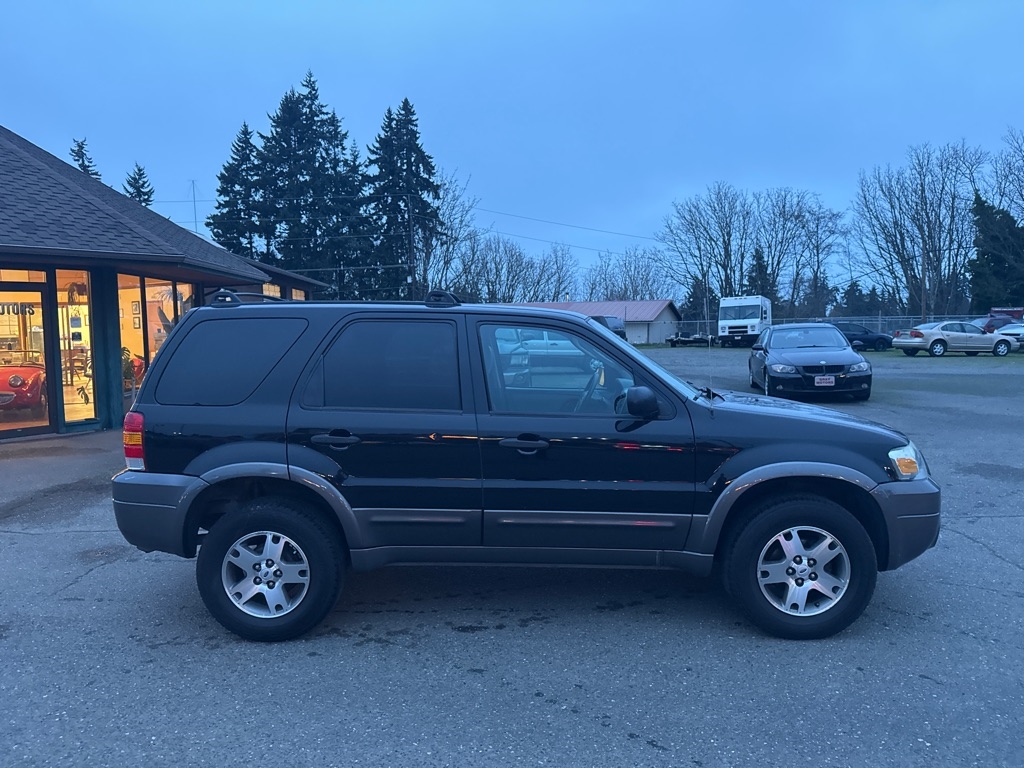 Ford Escape  2005