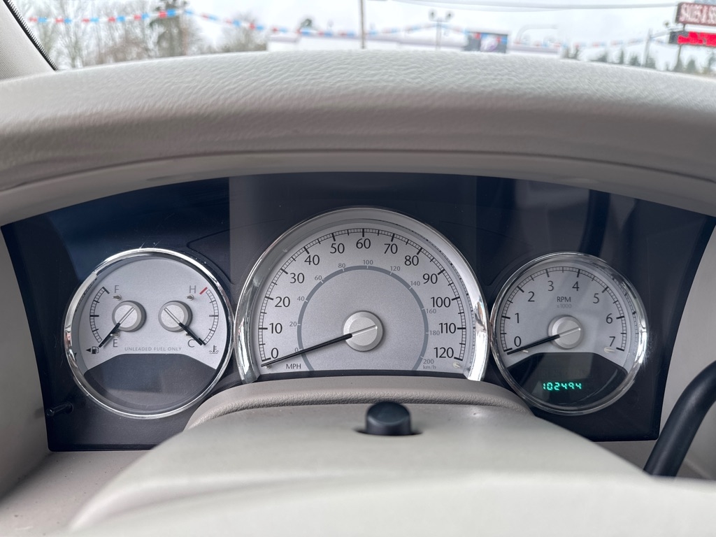 Chrysler Aspen  2007