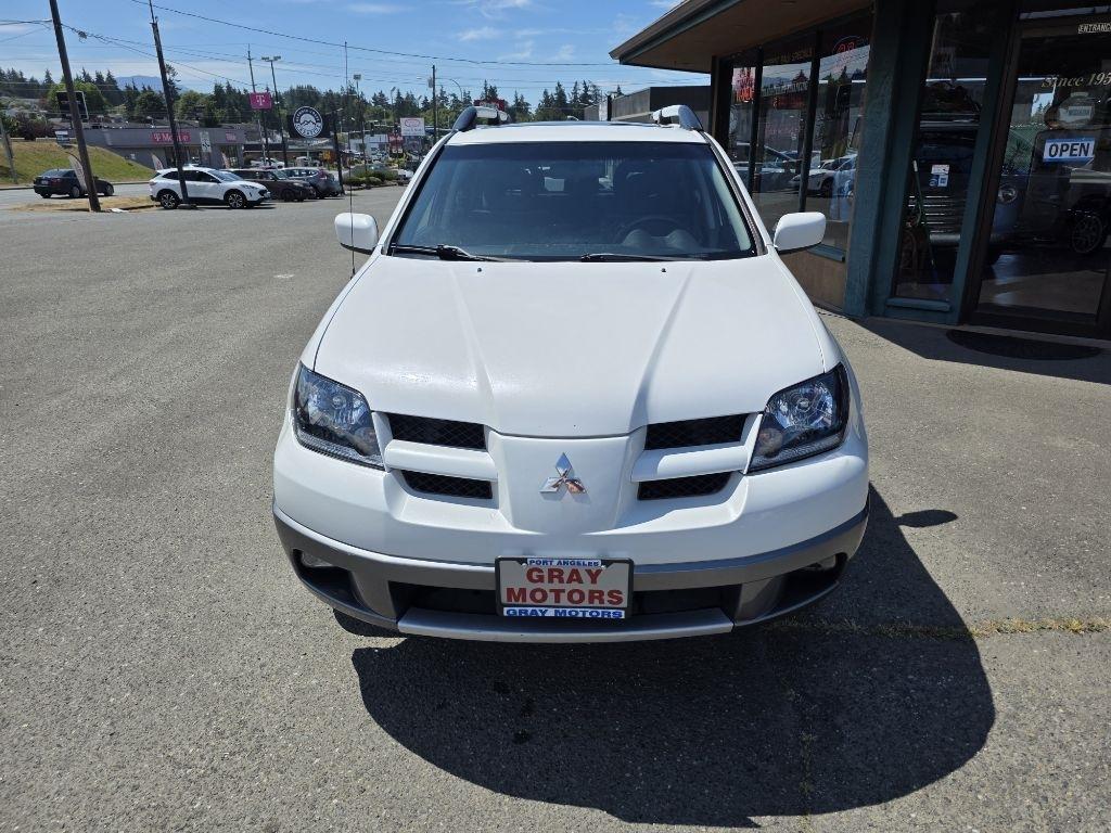 Mitsubishi Outlander  2004