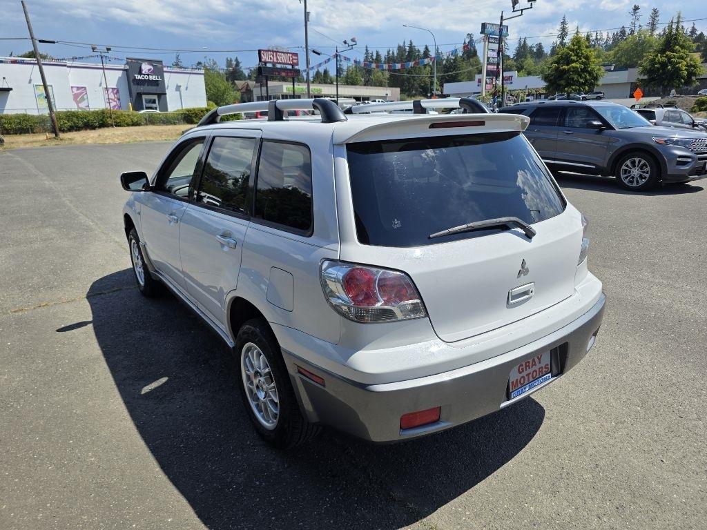 Mitsubishi Outlander  2004