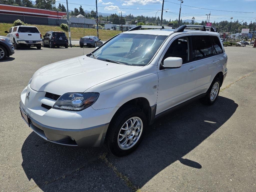 Mitsubishi Outlander  2004