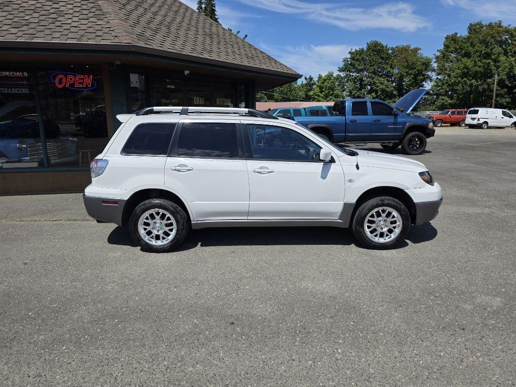 Mitsubishi Outlander  2004