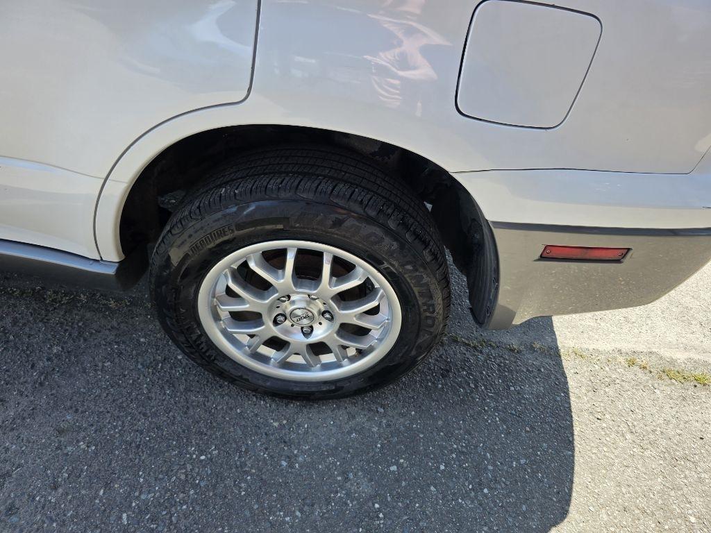Mitsubishi Outlander  2004