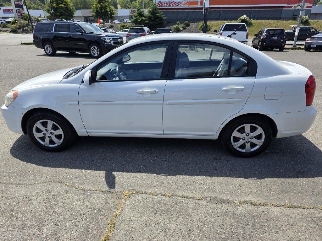 Hyundai Accent  2009