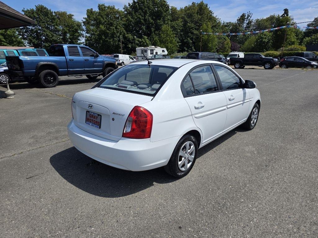 Hyundai Accent  2009