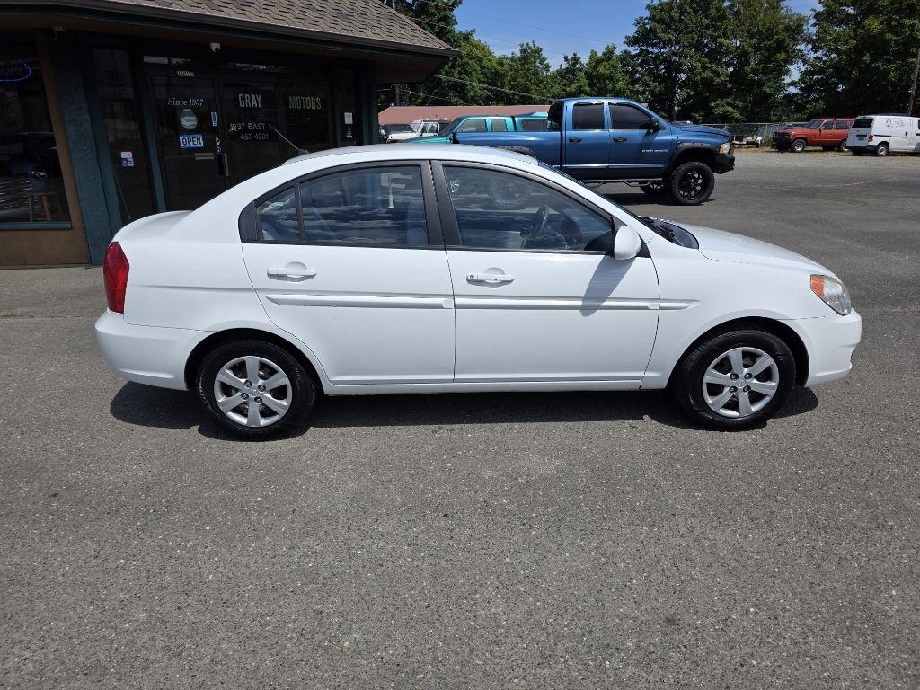 Hyundai Accent  2009