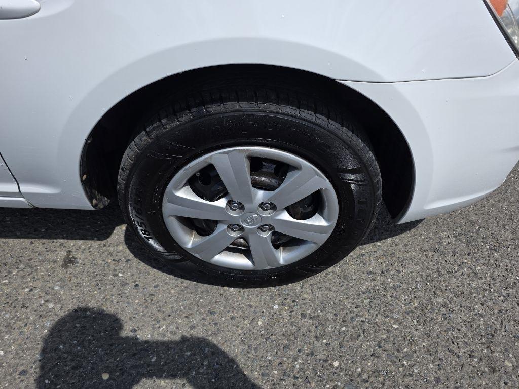 Hyundai Accent  2009