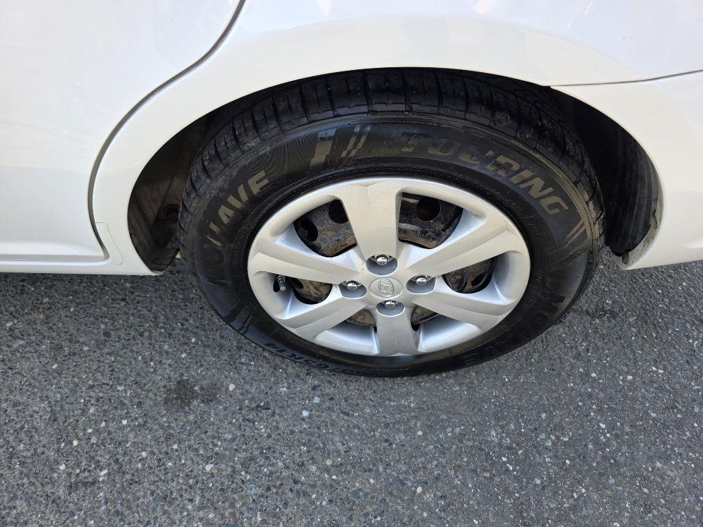 Hyundai Accent  2009