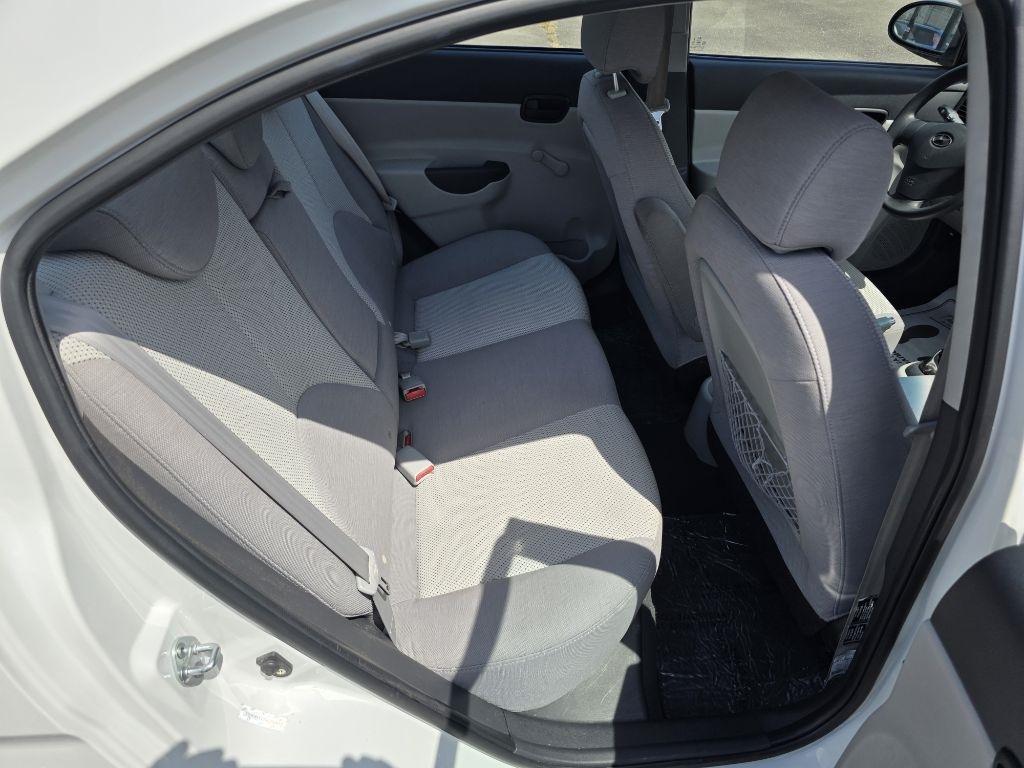 Hyundai Accent  2009