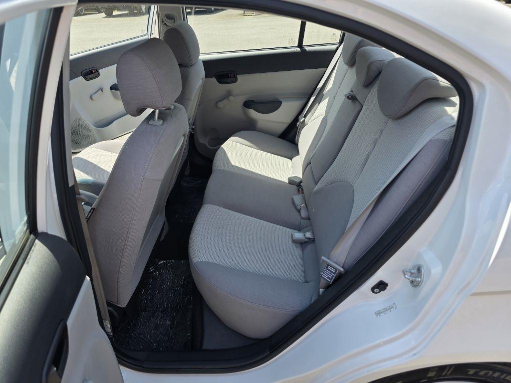 Hyundai Accent  2009