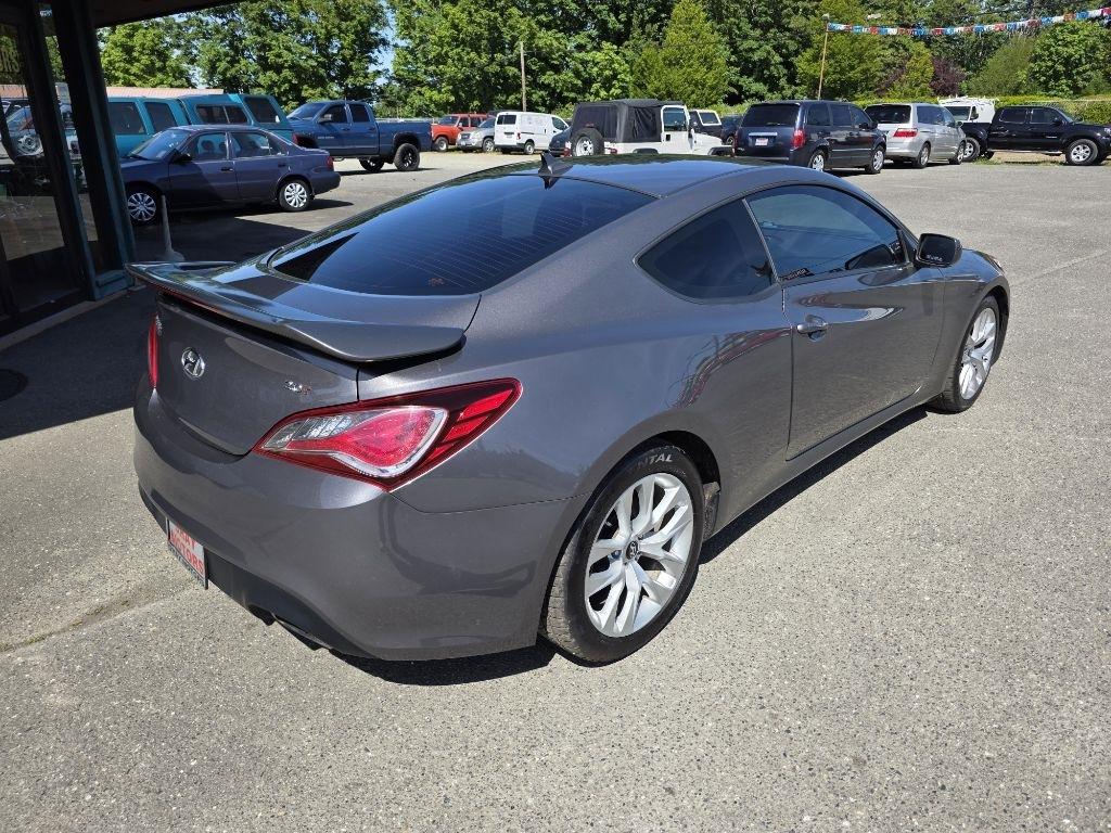 Hyundai Genesis Coupe  2013