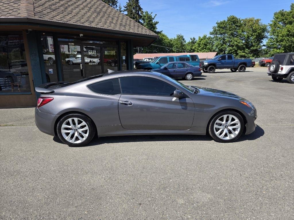 Hyundai Genesis Coupe  2013